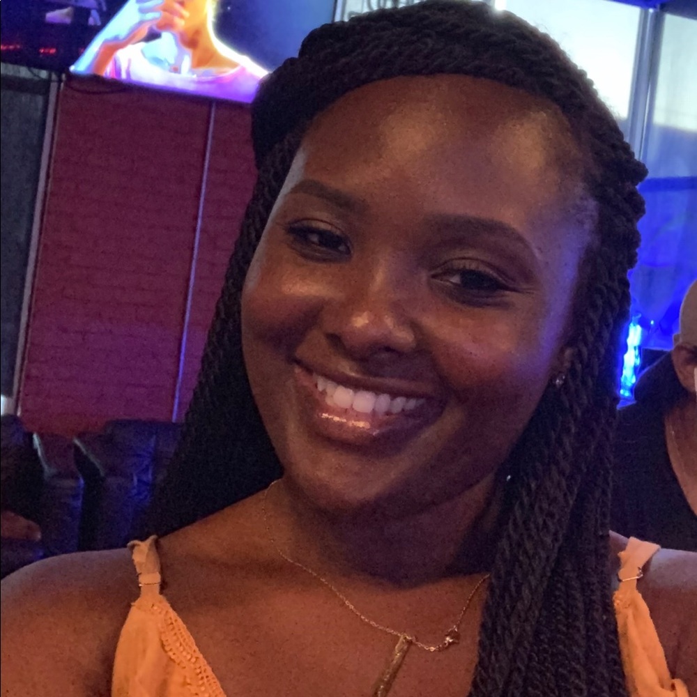 Meet your Posher, Jennifer